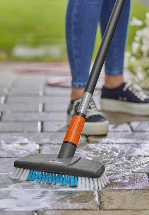 Op zoek naar het GARDENA schoonmaaksysteem? deOosteindeOnline.nl heeft 'm!