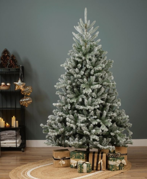 Ontdek onze kunstkerstbomen op deOosteindeOnline.nl!