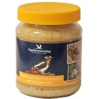 Vogelbescherming pindakaas met stukjes noot
